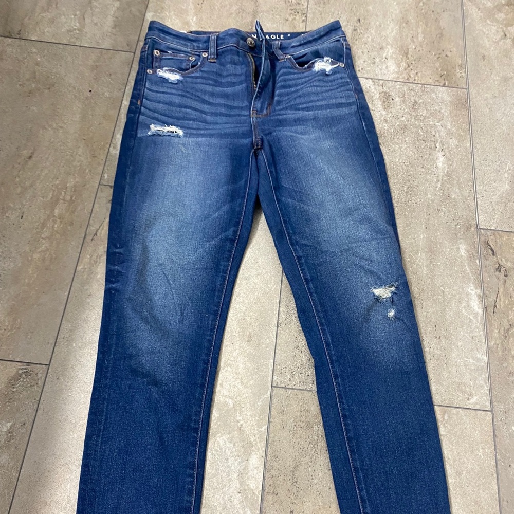 American eagle lightly distress jeans